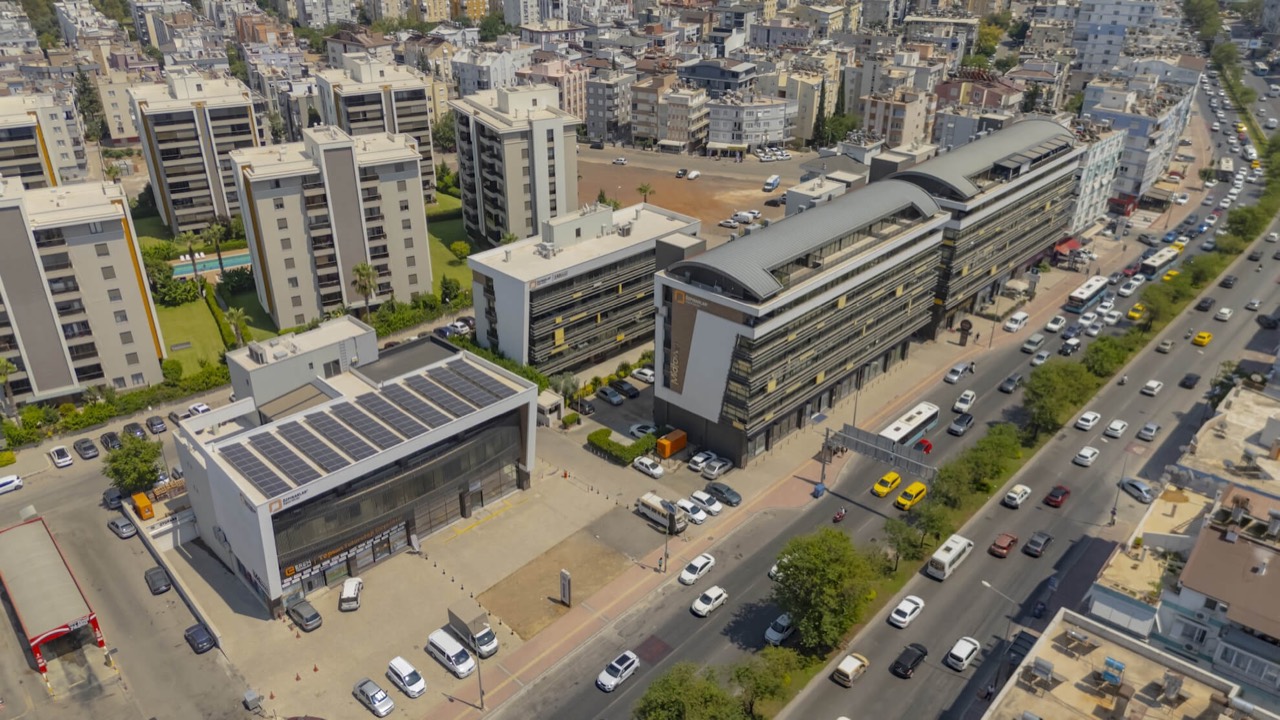 Midtown Plaza ve Mevlana Caddesi’nin havadan görünümü