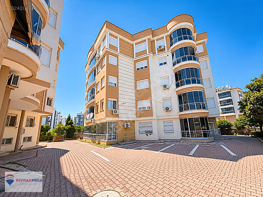 Kızıltoprak’ta 110 m² net, 2+1 daire